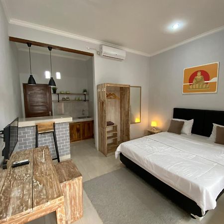 Lagriya Guest House Ketewel Exterior photo